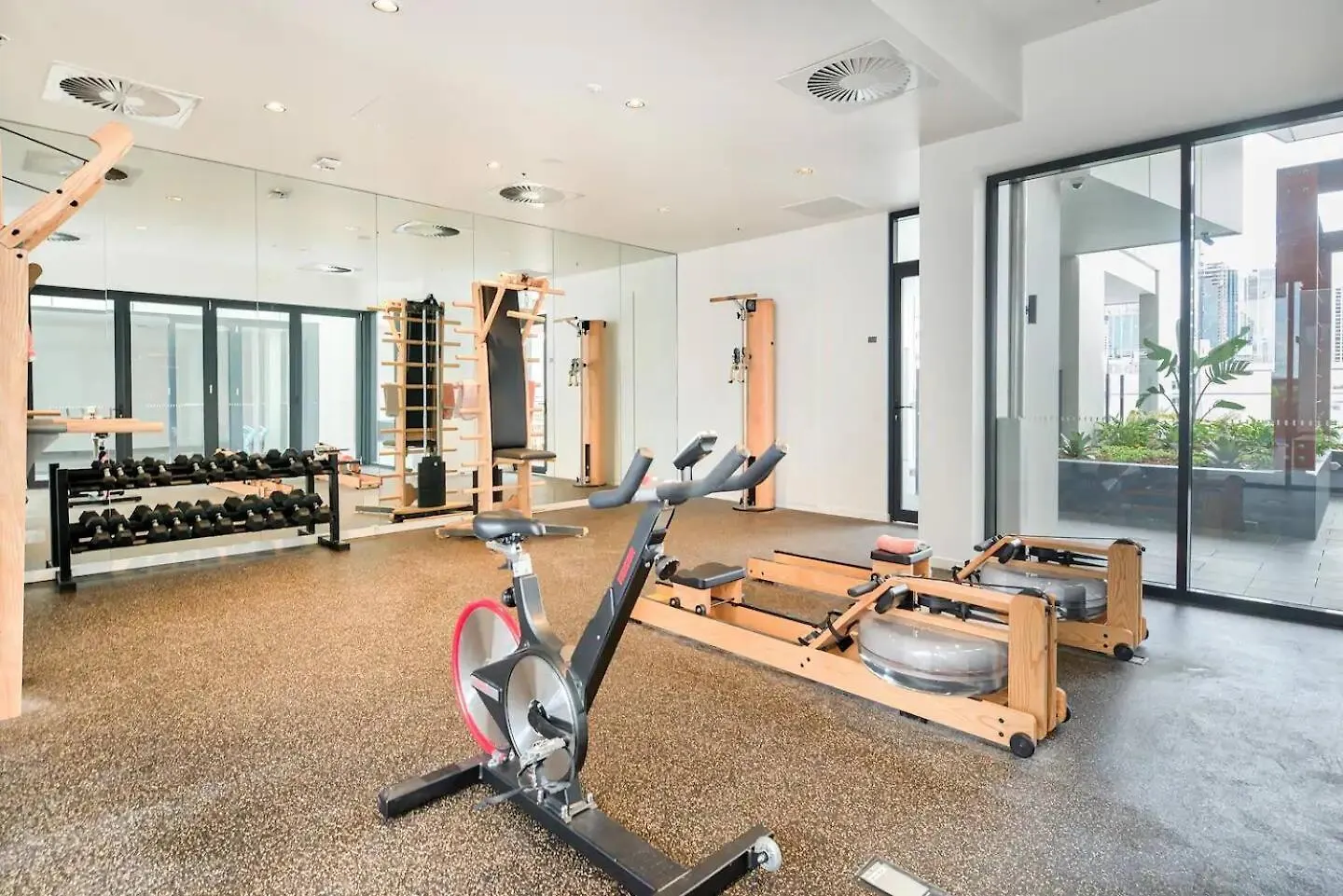 Best Southbank Location With King Bed, Gym And Pool Brisbane Apartment