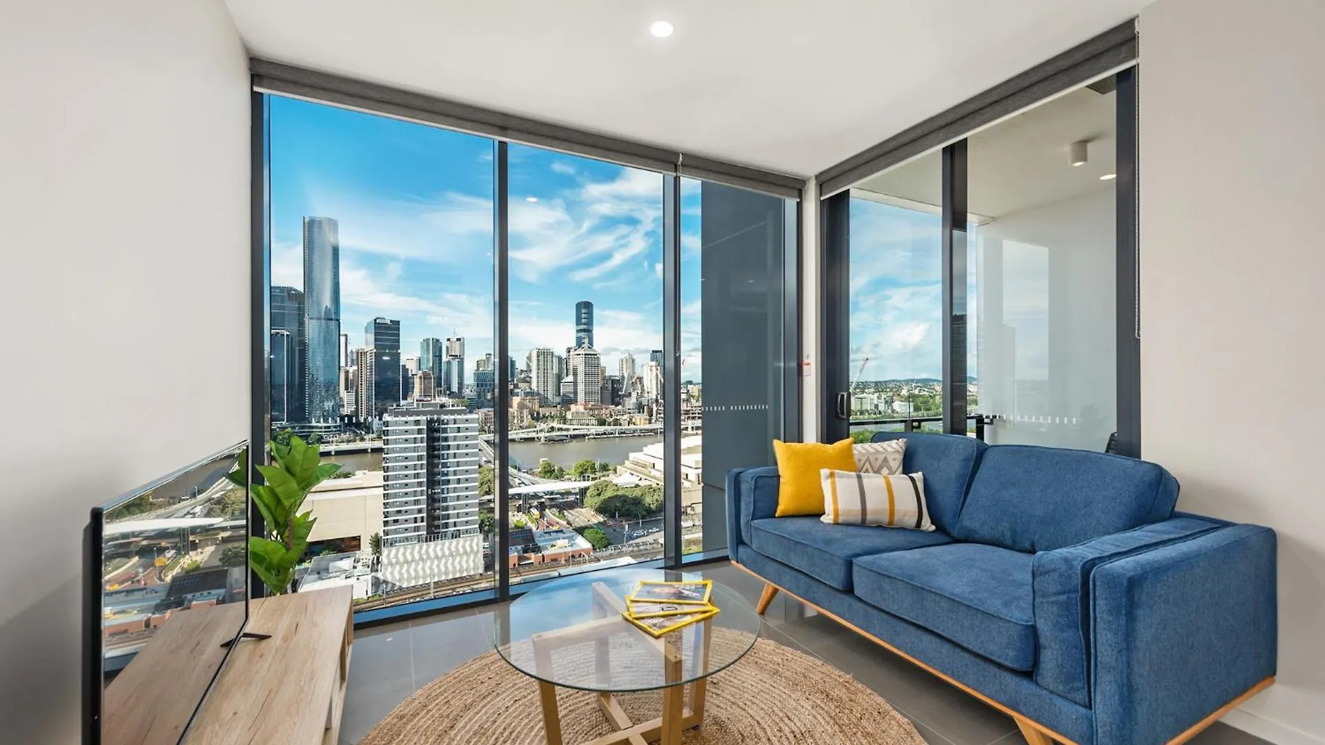 Best Southbank Location With King Bed, Gym And Pool Brisbane